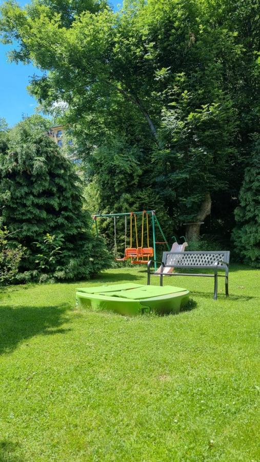 Ubytování v soukromí Wieczorek Goscinne Caloroczne Jacuzzi Ogrodowe